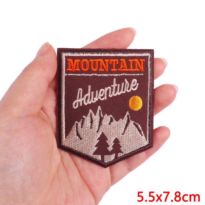 Mountain Camping Adventure Emb - Outdoor Adventure With No Backpack のレビューと価格