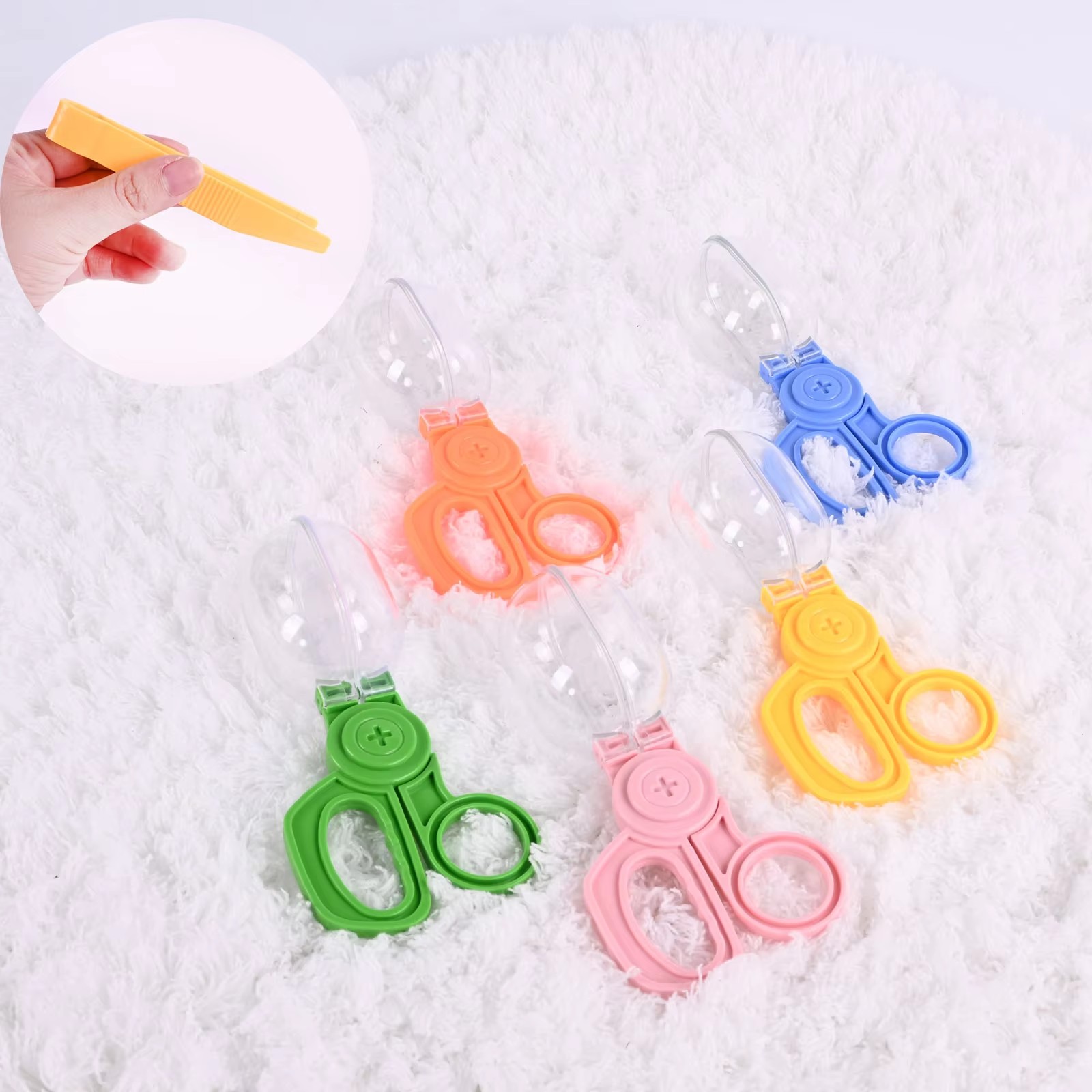 Adventure Insect Capsule Clip  - Outdoor Adventure Gifts のレビューと価格